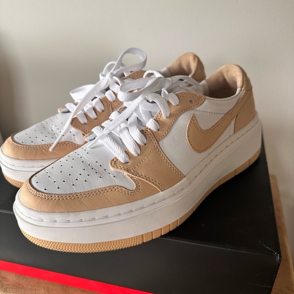 NIKE WMNS AIR JORDAN 1 ELEVATE LOW PRE-LOVED SIZE 8.5 - Picture 2 of 10